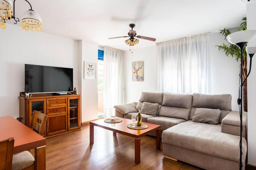 Ayala Beach Apartment Málaga Buitenkant foto